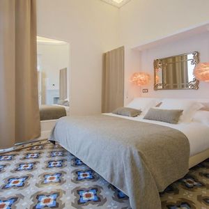 Anakena House Bed & Breakfast